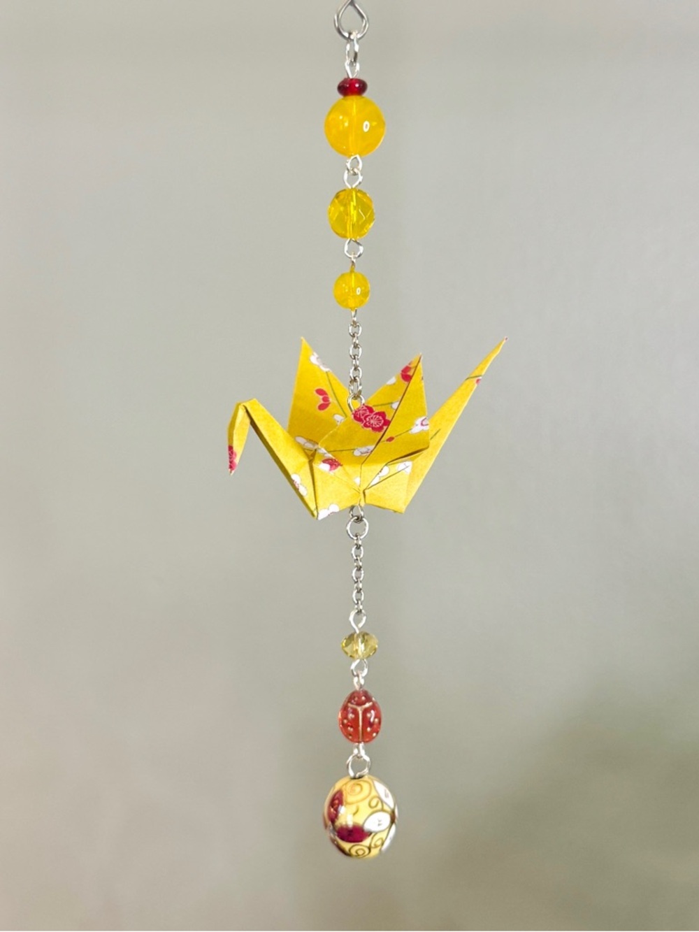 Origami Ornament #2469 - Small Crane with Repurposed Cloissoné Bead